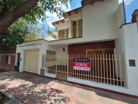 Casa en Venta ? B° Los Ingenieros, Gral. Gutiérrez, Maipú