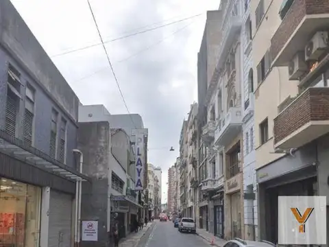Adolfo Alsina e/ Salta y Santiago del Estero