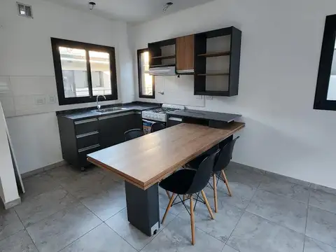 ALQUILER DPTO 2 AMBIENTES BERAZATEGUI