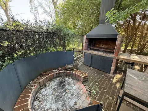 Casa en Venta con 5 cocheras