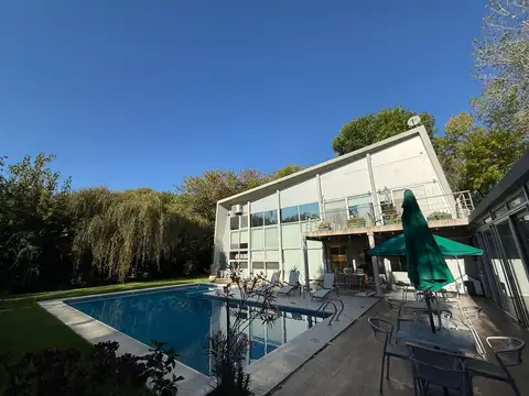 VENTA CASA 4 DORM BARRIO PRIVADO GRAND BELL I- AMENITIES - 467 E142 y 148 - CITY BELL - LA PLATA
