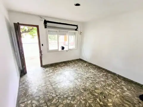Depto Tipo Casa en Alquiler de 3 ambientes