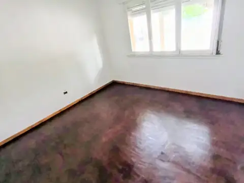 Depto Tipo Casa en Alquiler en Tablada, $ 700.000