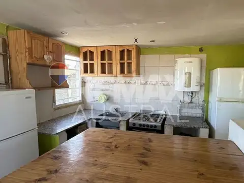Casa 5 ambientes con 1 baño