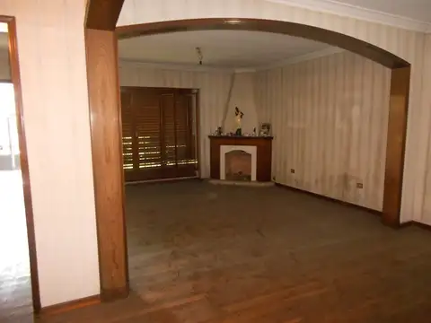 Casa en Alquiler en Olivos Golf, USD 3.500