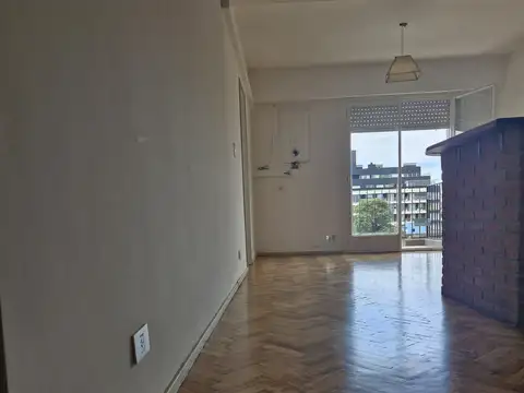 Avenida Melián 2500, Piso 6