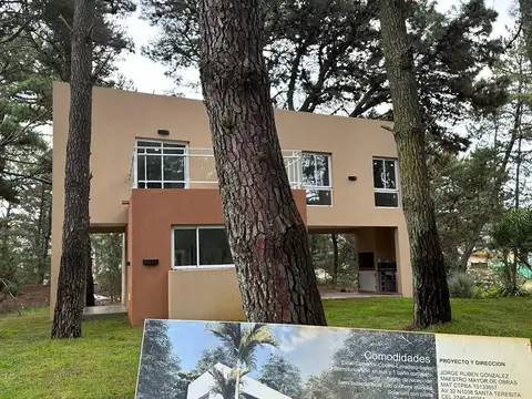 Los Crisantemos e/ Avenida 4 y Avenida 5