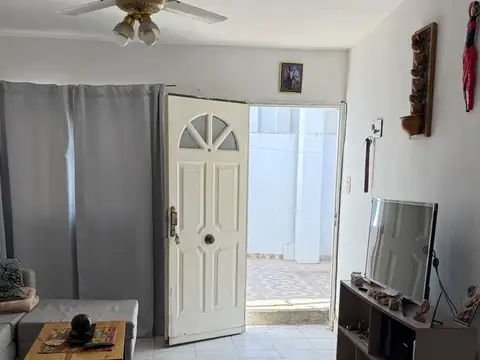 VENTA DE MULTIPROPIEDAD (GALPON Y 3 DEPARTAMENTOS)