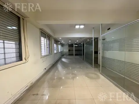 Oficina Monoambiente con 2 baños