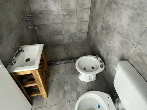 Monoambiente en venta - Segundo piso - Lomas De Zamora