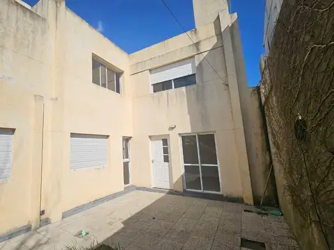 Depto Tipo Casa en Venta de 4 ambientes