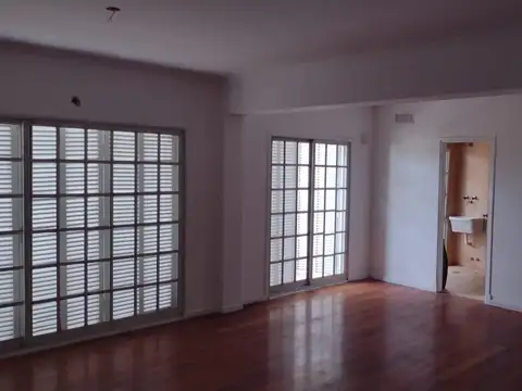 Departamento en Alquiler de 3 dormitorios