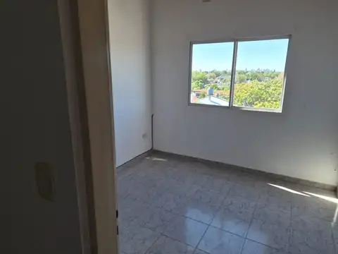 Casa 2 ambientes con 1 baño