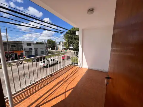 Casa con local comercial  Av. Churruarín, Paraná