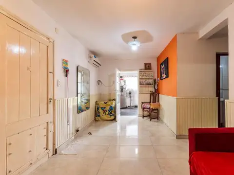Casa 4 ambientes con 1 baño