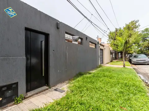 VENTA - CASA 2 DORMITORIOS CON JARDIN - REPUBLICA DE LA SEXTA