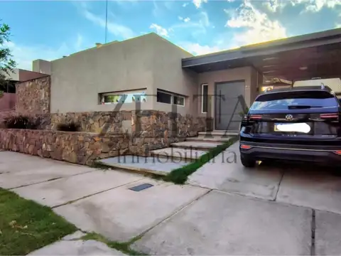 Vendo Casa en Barrio La Bastilla, El Challao