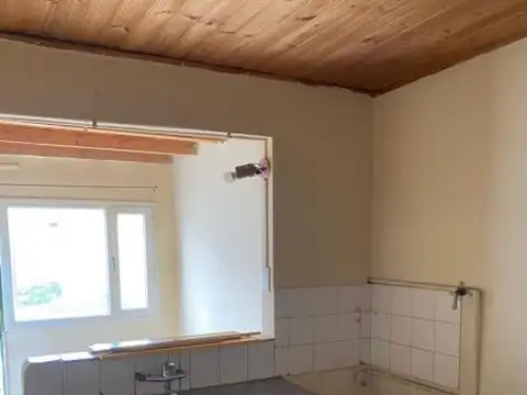 Depto Tipo Casa en Alquiler en Caleta Olivia, $ 420.000