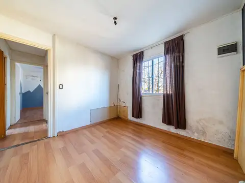 VENTA CASA 4 DORMITORIOS BARRIO ALVEAR CON COCHERA
