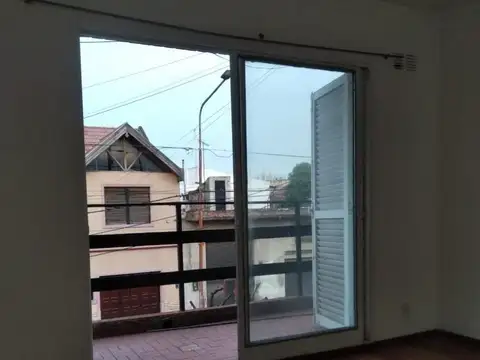 DEPARTAMENTO PH 3 AMB CON PATIO COCHERA VILLA BOSCH