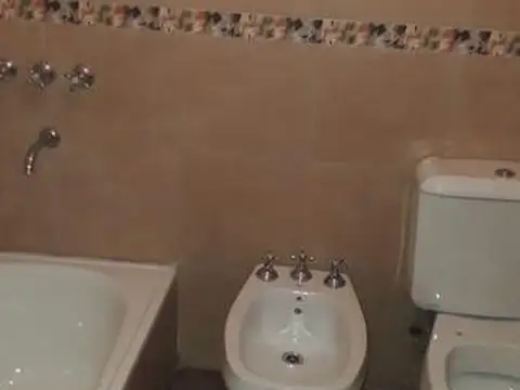 Depto Tipo Casa en Venta de 3 ambientes