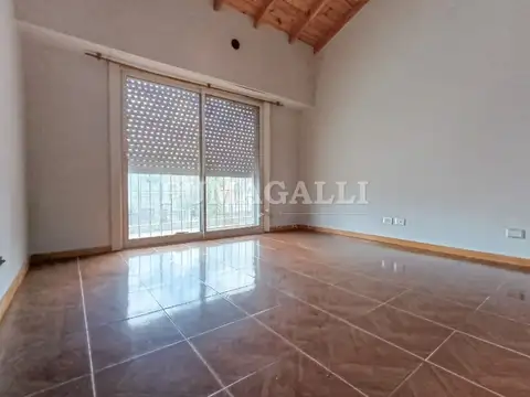 PH en planta alta en alquiler en Munro