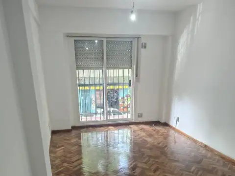 Departamento en alquiler en Chacarita en excelente estado