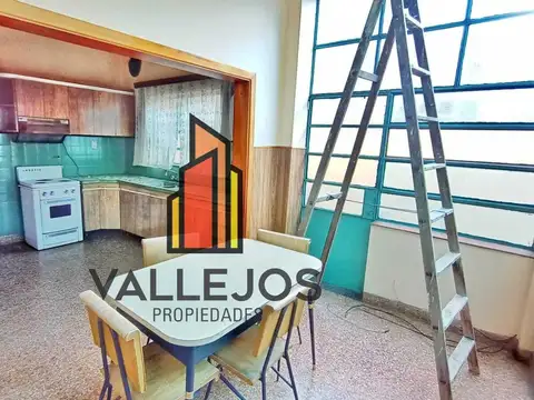 Depto Tipo Casa 3 ambientes con 2 baños