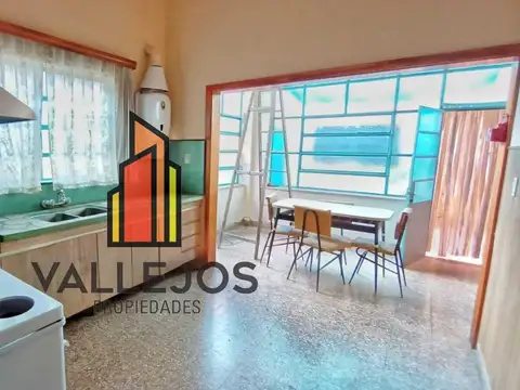 Depto Tipo Casa en Venta 60 años