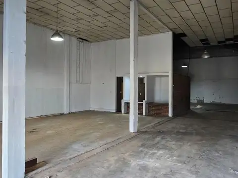 Galpon en Alquiler Av Maipu 765. B° Centro