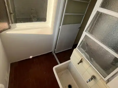 Departamento en Alquiler en Floresta, $ 590.000