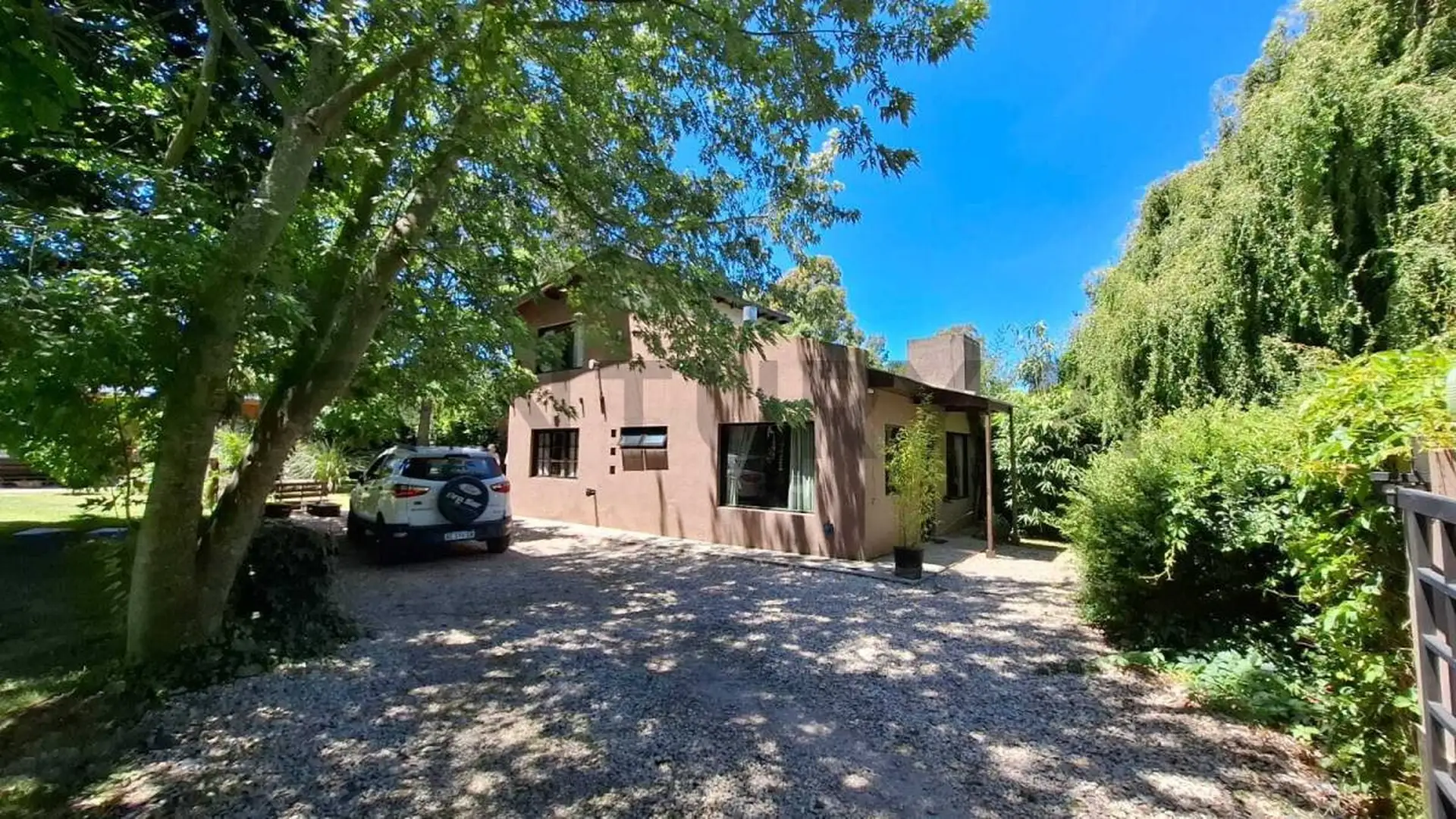Casa y Cabaña en Bosque Peralta Ramos, 176m², 5 amb, ideal inversión