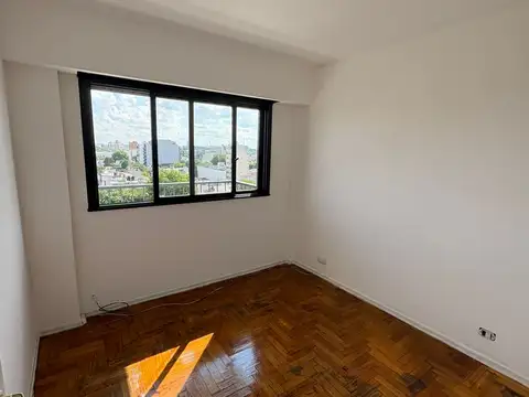 Oportunidad departamento sobre Lope de Vega