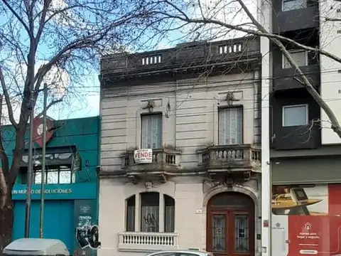 Avenida 44 e/ 2 y 3