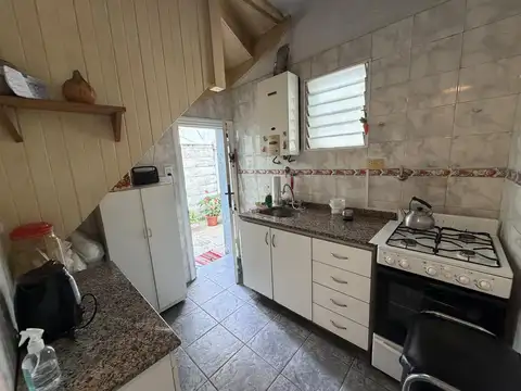 Casa 3 ambientes con 1 baño