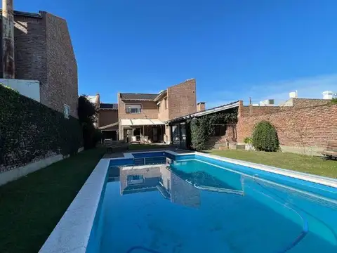 Casa en venta de 4 dormitorios c/ cochera en Palihue