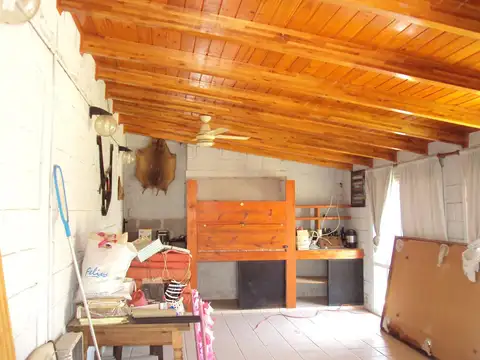Venta Casa 3 Dormitorios.Quincho.Pileta con Filtro