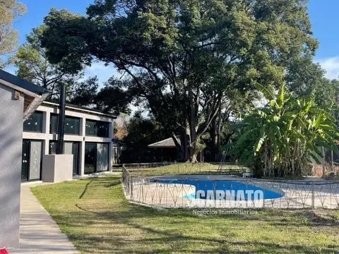 Casa en Alquiler en El Trébol, USD 1.800