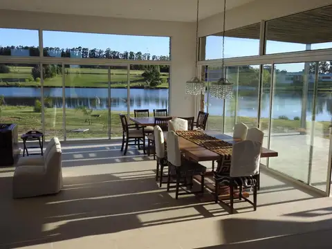 Casa en Alquiler Temporal de 4 dormitorios