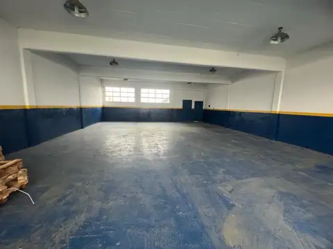 Alquiler de Galpón deposito en Caseros , primer piso
