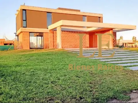 Casa en Venta 1 año