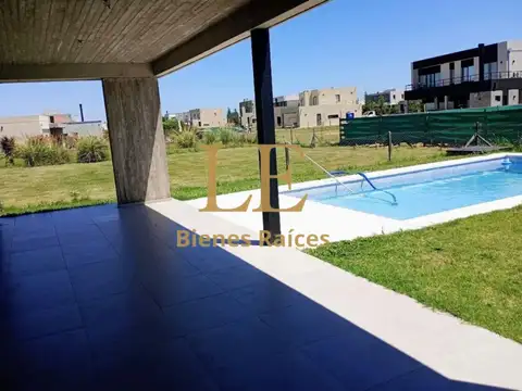 Casa en Venta en El Naudir, USD 255.000