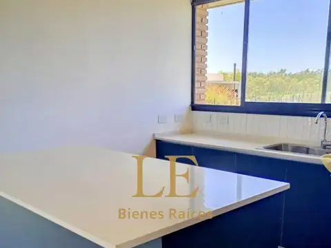 Casa en Venta con 5 cocheras