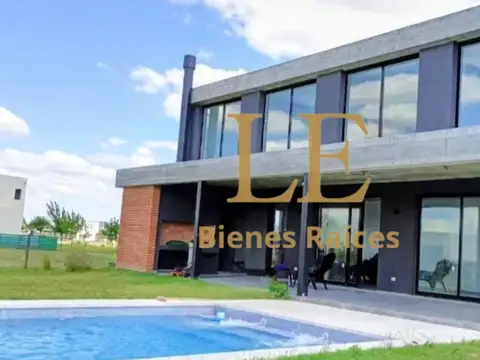 CASA A LA VENTA EN EL NAUDIR