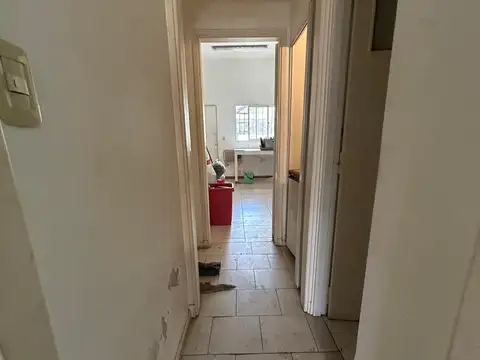 Local en Alquiler Via Púb.