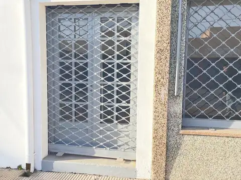 Local en Venta en Jauregui Jose Maria, USD 140.000