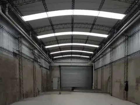 Local en Alquiler Via Pública