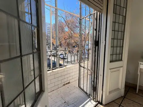 Venta excelente PH 4 ambientes en Flores