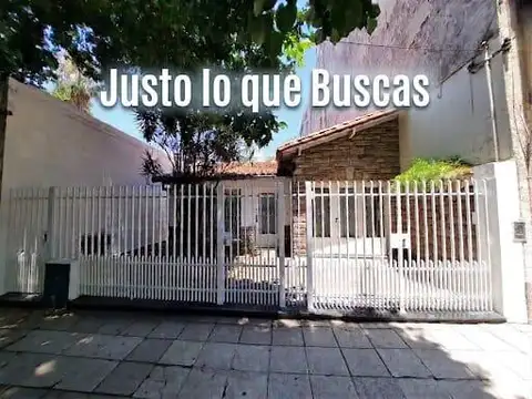 VENTA CASA 7 AMBIENTES CASEROS CENTRO