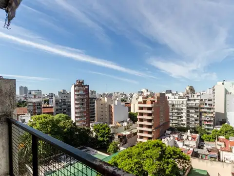 Contrafrente I piso alto I vista abierta